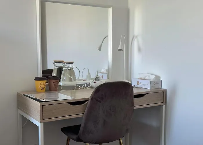 Comfy Near Metro & Airport *